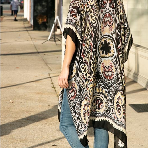 Kimono or Cover up - Picture 2 of 2